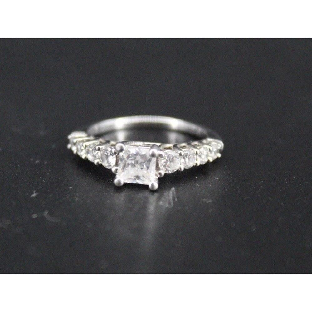 Sterling Silver 925 ladies CZ Princess cut Engagement Ring Promise Ring Size 5.5